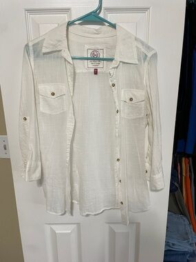 SO White Lightweight Button-Down Shirt with Chest Pockets